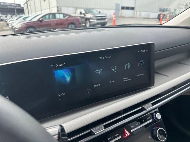 used 2025 Hyundai TUCSON Hybrid car, priced at $28,361