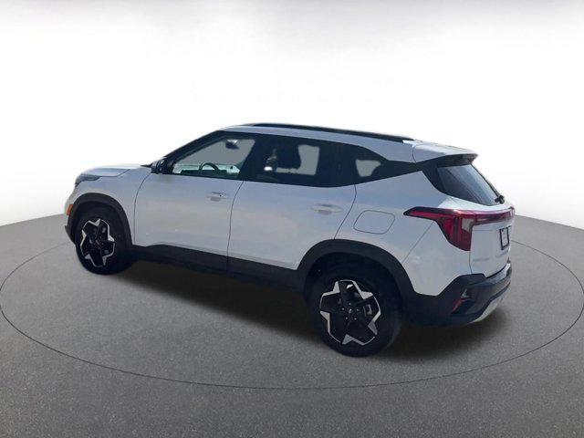 used 2025 Kia Seltos car, priced at $20,453