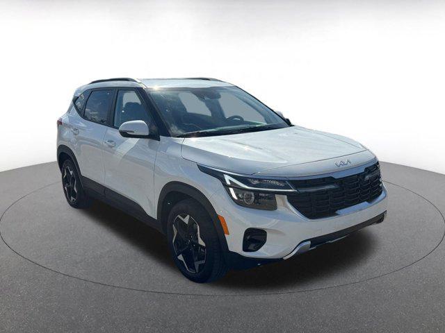 used 2025 Kia Seltos car, priced at $20,453