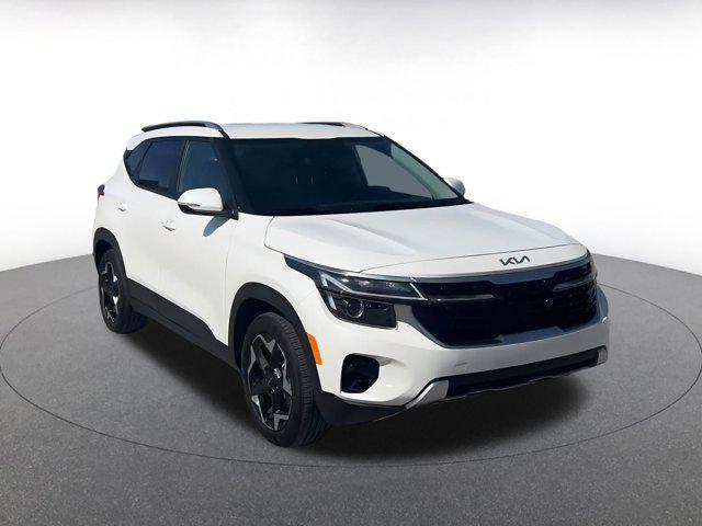 used 2025 Kia Seltos car, priced at $20,453