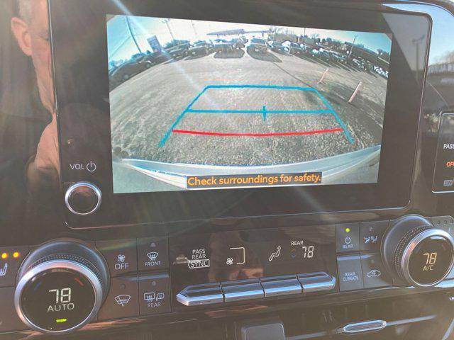 used 2024 Toyota Highlander car, priced at $41,944