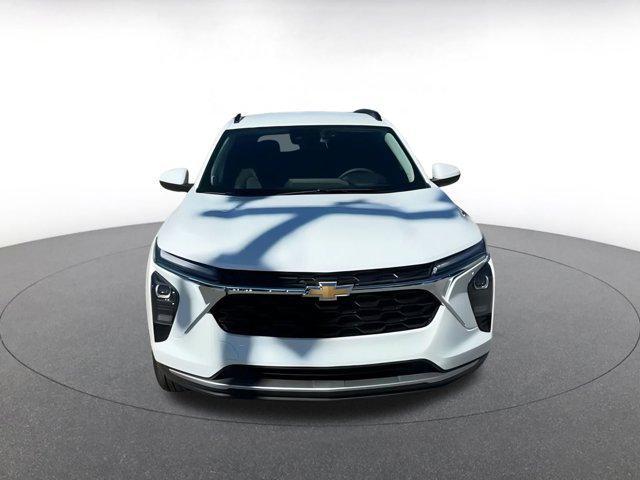 used 2025 Chevrolet Trax car, priced at $21,216