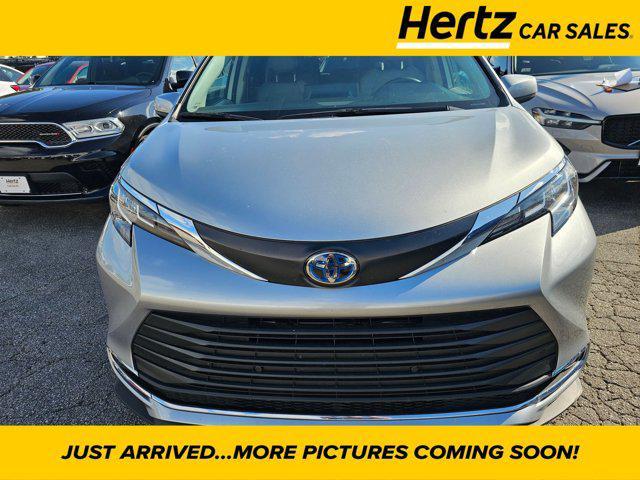 used 2023 Toyota Sienna car, priced at $40,695