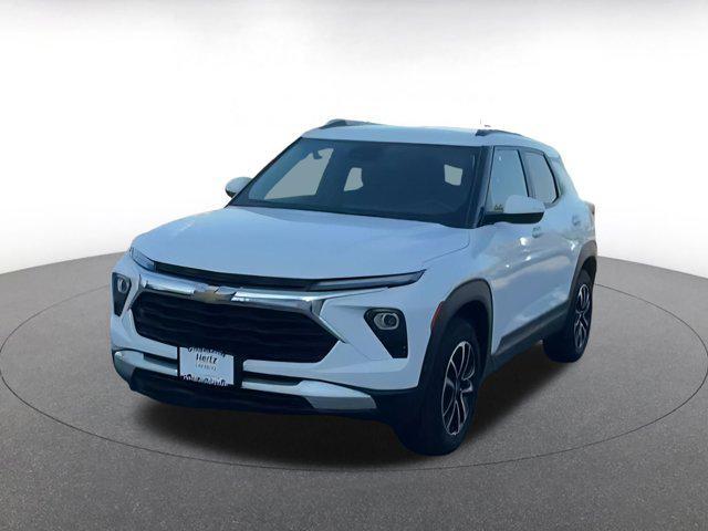 used 2025 Chevrolet TrailBlazer car, priced at $22,180