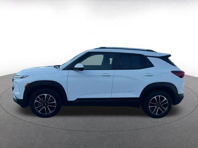 used 2025 Chevrolet TrailBlazer car, priced at $22,180