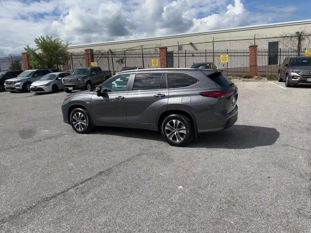 used 2023 Toyota Highlander car, priced at $36,855