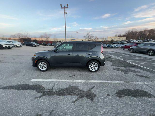 used 2024 Kia Soul car, priced at $16,221