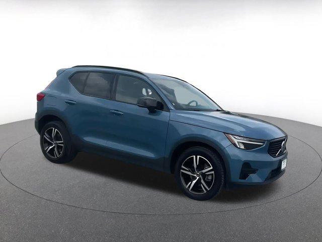 used 2024 Volvo XC40 car, priced at $25,856