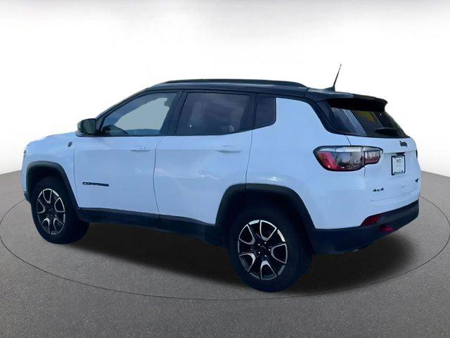used 2025 Jeep Compass car, priced at $25,086