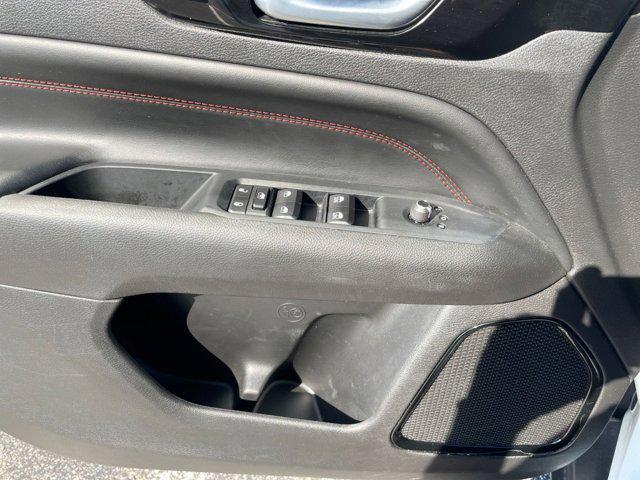 used 2025 Jeep Compass car, priced at $25,086
