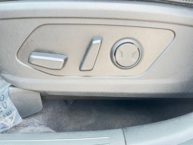 used 2024 Kia Sorento car, priced at $29,461