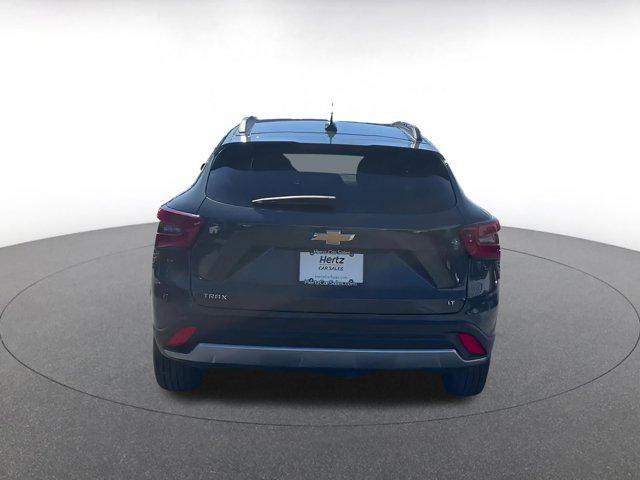 used 2025 Chevrolet Trax car, priced at $20,876