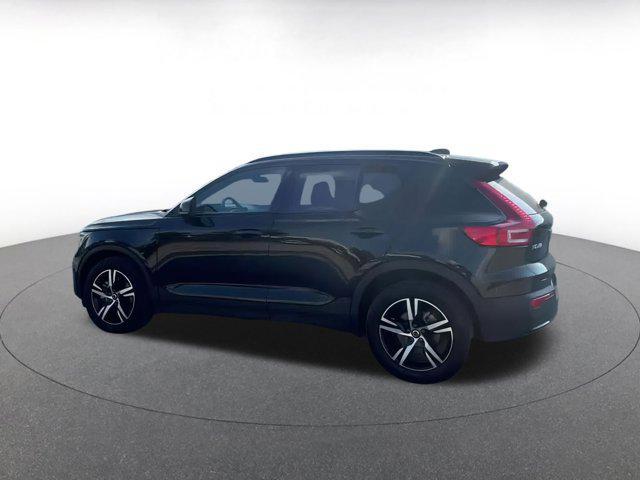 used 2024 Volvo XC40 car, priced at $27,413
