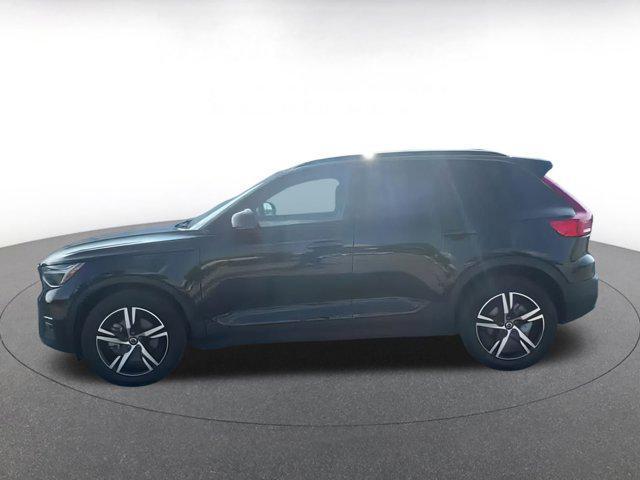 used 2024 Volvo XC40 car, priced at $27,413