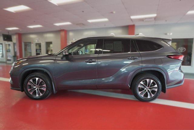 used 2021 Toyota Highlander car, priced at $33,995