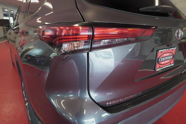 used 2021 Toyota Highlander car, priced at $33,995