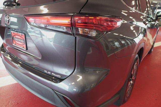 used 2021 Toyota Highlander car, priced at $33,995