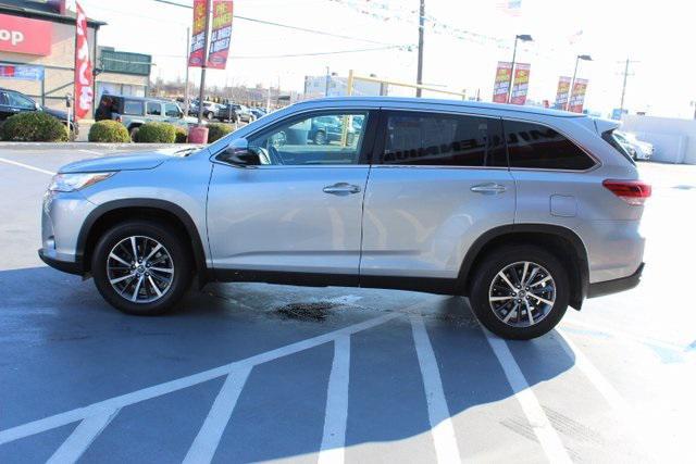 used 2019 Toyota Highlander car, priced at $27,995