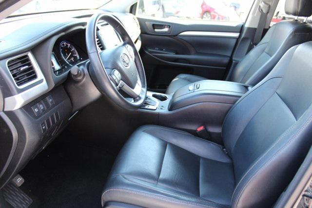 used 2017 Toyota Highlander car, priced at $23,995