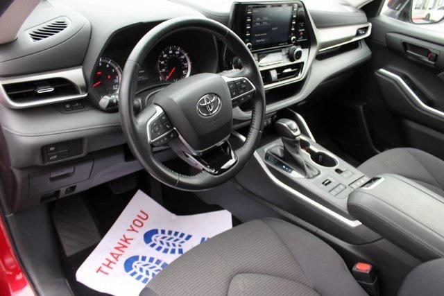 used 2021 Toyota Highlander car, priced at $31,995