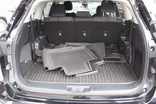 used 2021 Toyota Highlander car, priced at $29,995