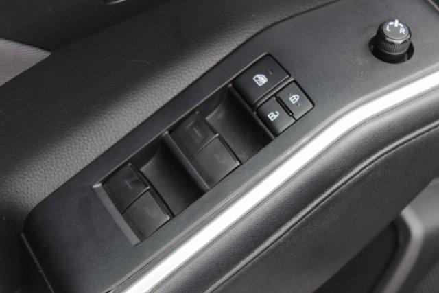 used 2021 Toyota Highlander car, priced at $29,995