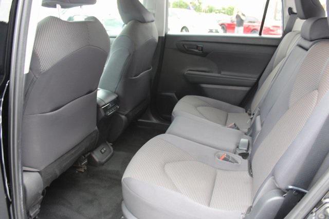 used 2021 Toyota Highlander car, priced at $29,995