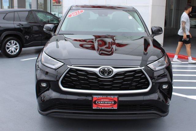 used 2021 Toyota Highlander car, priced at $29,995