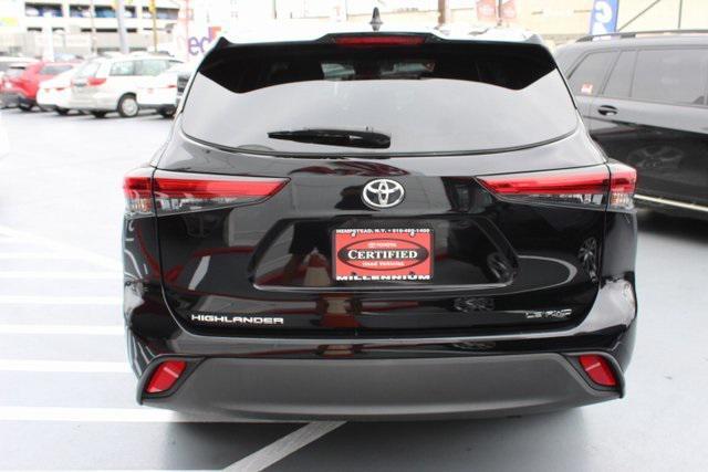 used 2021 Toyota Highlander car, priced at $29,995
