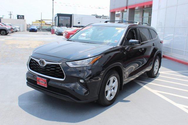 used 2020 Toyota Highlander car, priced at $26,995