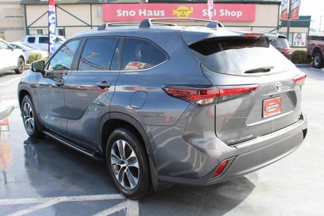 used 2024 Toyota Highlander car, priced at $41,995