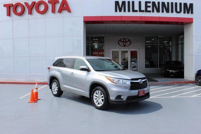 used 2016 Toyota Highlander car, priced at $18,995