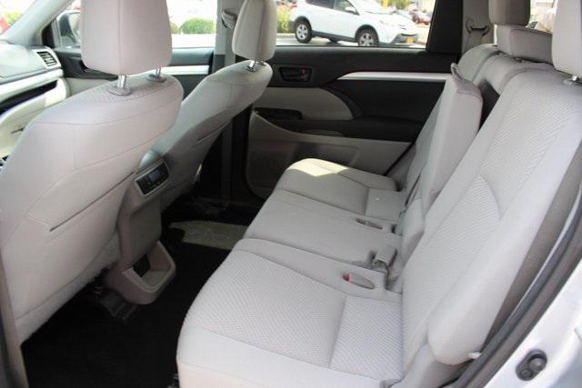 used 2016 Toyota Highlander car, priced at $18,995