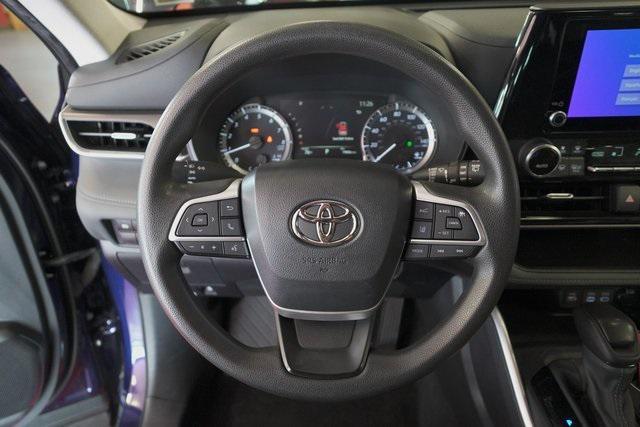 used 2023 Toyota Highlander car, priced at $41,995
