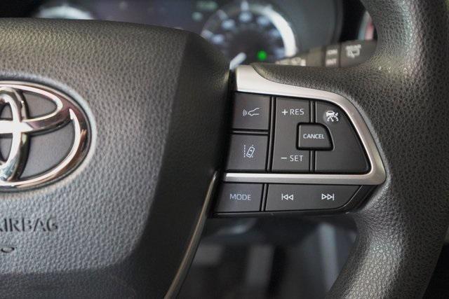 used 2023 Toyota Highlander car, priced at $41,995