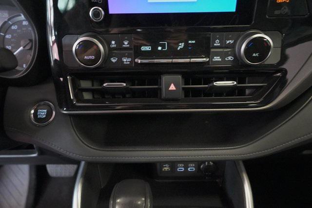 used 2023 Toyota Highlander car, priced at $41,995
