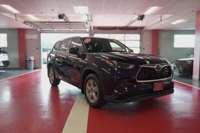 used 2023 Toyota Highlander car, priced at $41,995