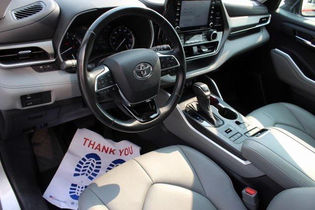 used 2021 Toyota Highlander car, priced at $33,995
