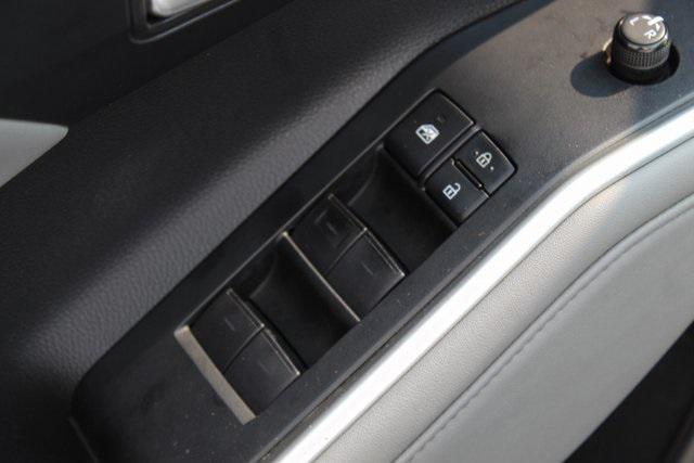 used 2021 Toyota Highlander car, priced at $33,995