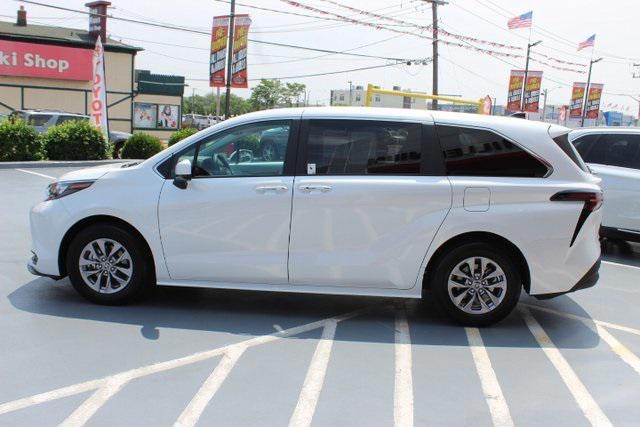 used 2025 Toyota Sienna car, priced at $51,995