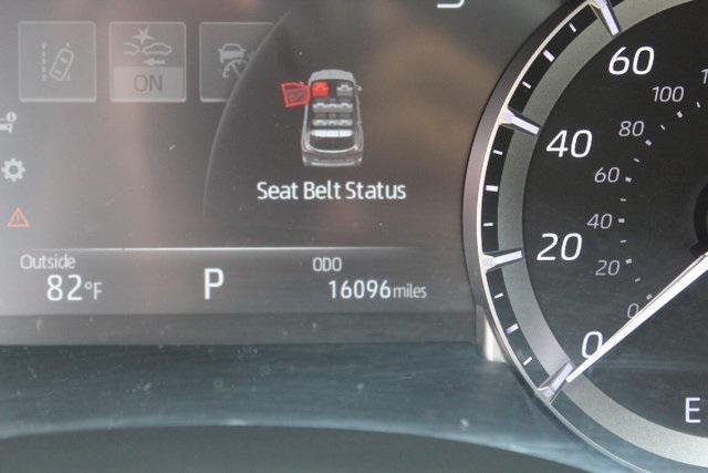 used 2022 Toyota Highlander car, priced at $37,995