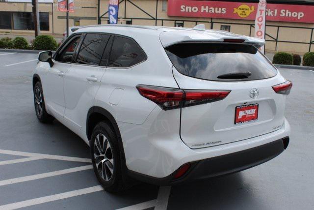 used 2022 Toyota Highlander car, priced at $37,995