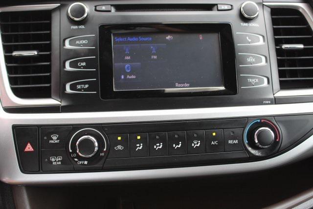 used 2019 Toyota Highlander car, priced at $24,995