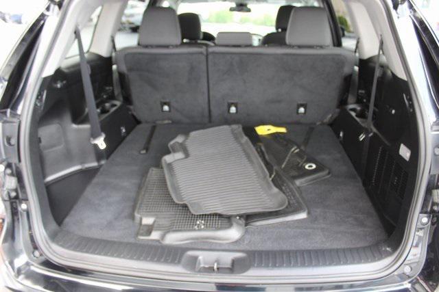 used 2019 Toyota Highlander car, priced at $24,995