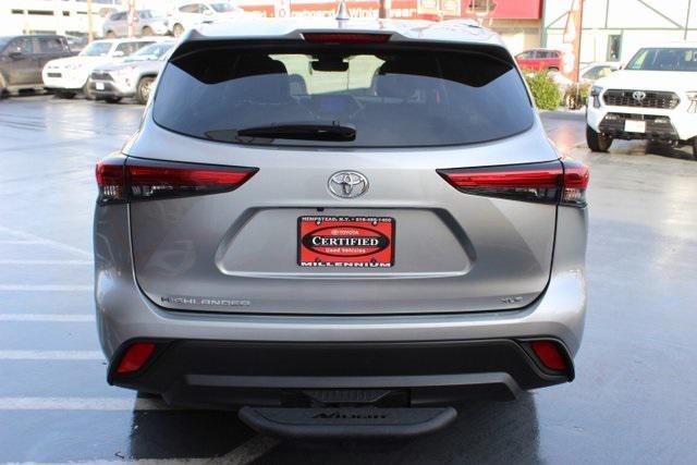 used 2023 Toyota Highlander car, priced at $32,995