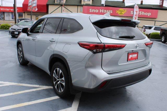 used 2021 Toyota Highlander car, priced at $32,995