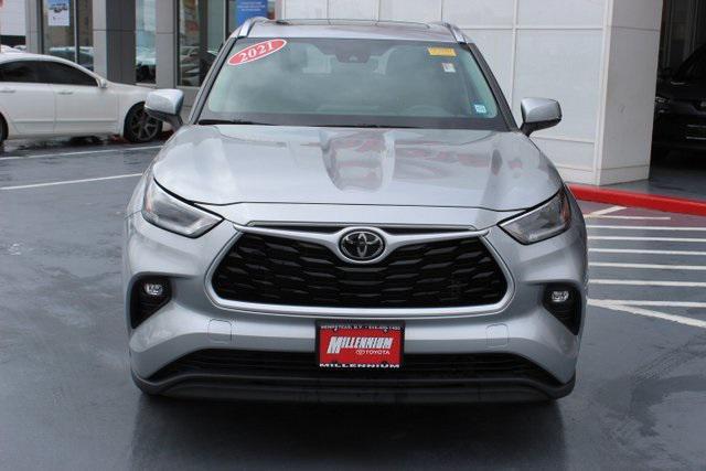 used 2021 Toyota Highlander car, priced at $32,995