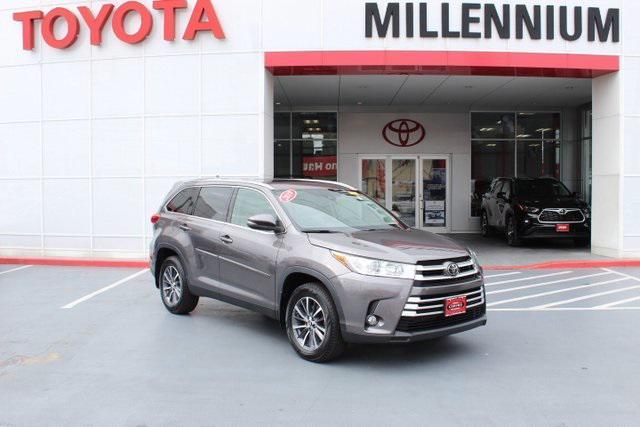 used 2019 Toyota Highlander car, priced at $25,995