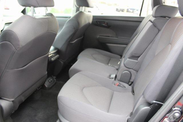 used 2021 Toyota Highlander car, priced at $31,995