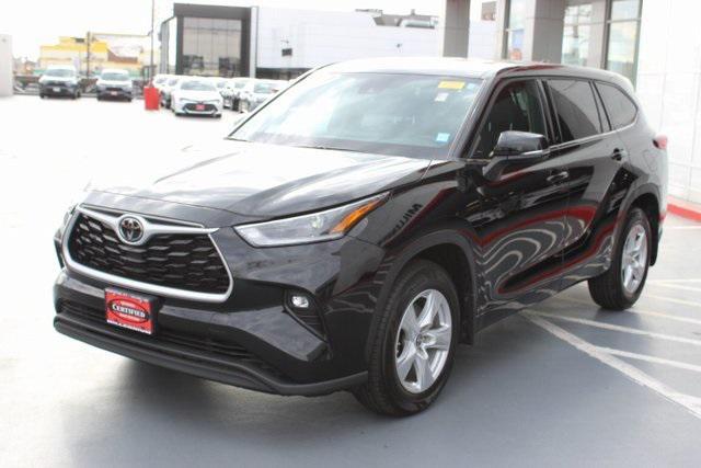 used 2021 Toyota Highlander car, priced at $31,995